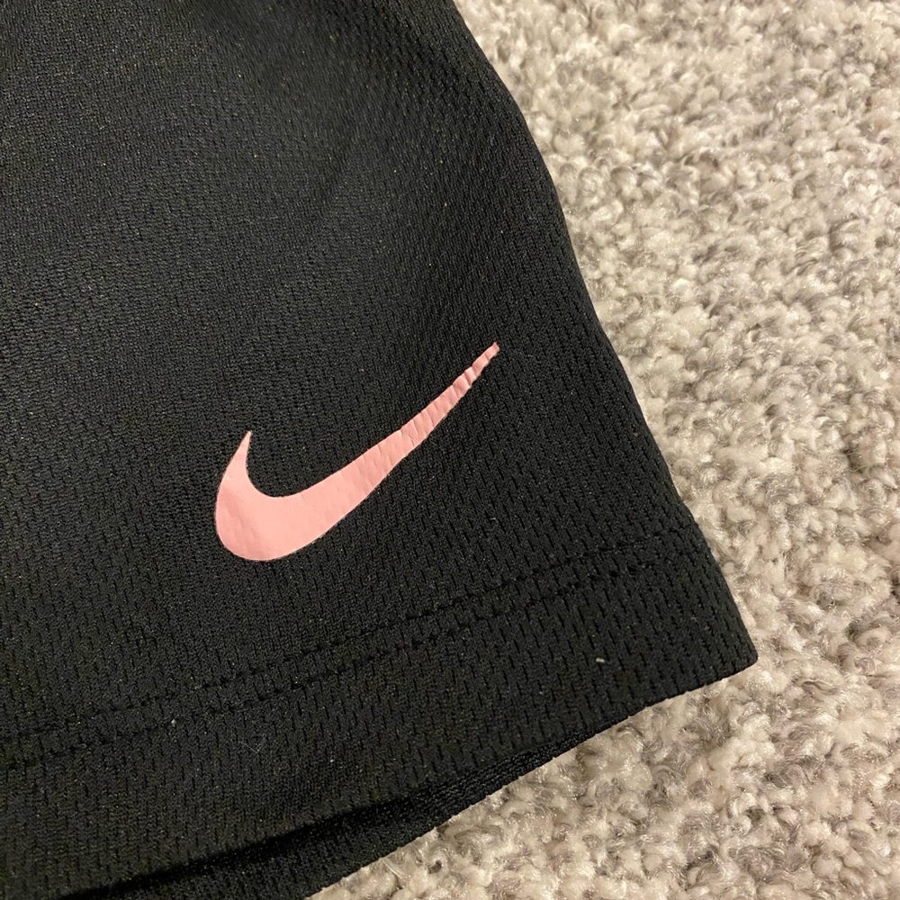 2T Nike Shorts - Picture 4 of 4